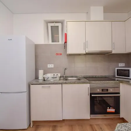 Apartmán Encantador Com Terraco - 800 Metros Da