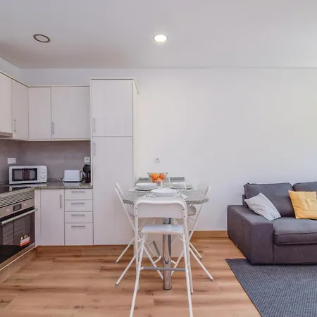 Encantador Com Terraco - 800 Metros Da Appartement *